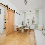 Spacious For 6 People Near The Old Town By Renters *