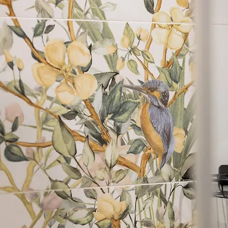 Spacious For 6 People Near The Old Town By Renters