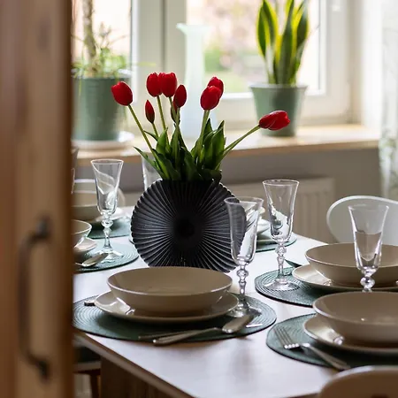 Spacious For 6 People Near The Old Town By Renters *